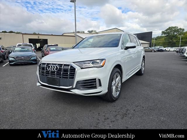 2021 Audi Q7 Premium Plus