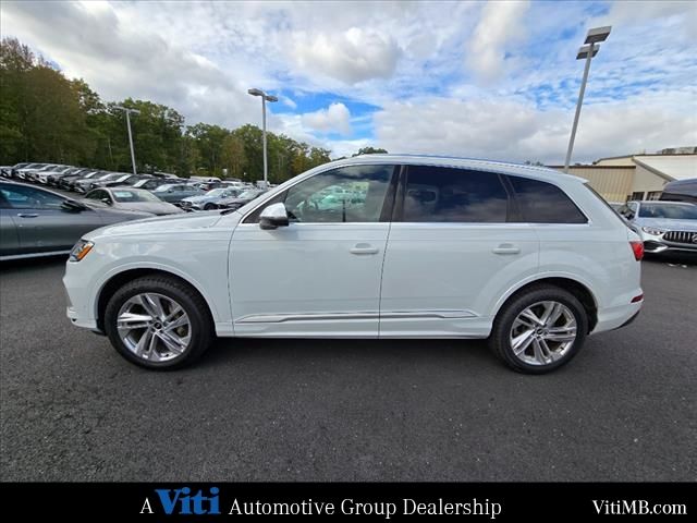 2021 Audi Q7 Premium Plus