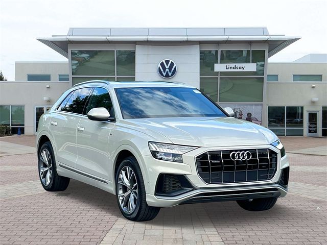 2021 Audi Q8 Premium Plus