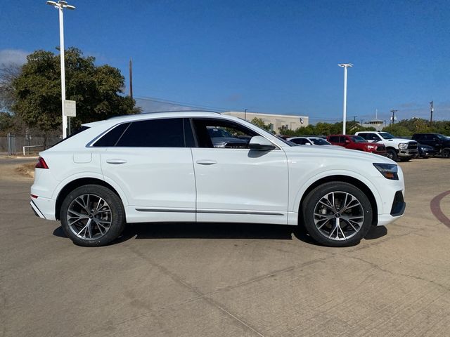 2021 Audi Q8 Premium Plus