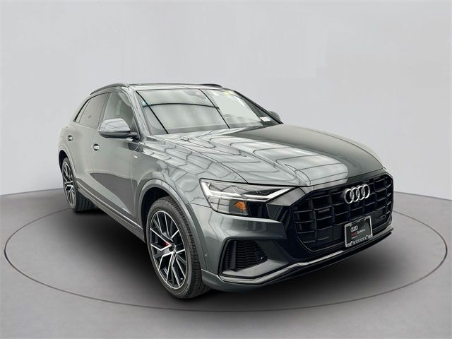 2021 Audi Q8 Premium Plus