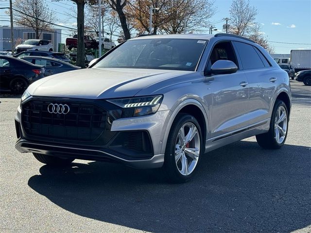 2021 Audi Q8 Premium Plus