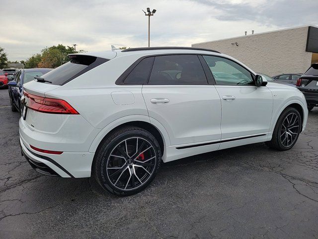 2021 Audi Q8 Prestige