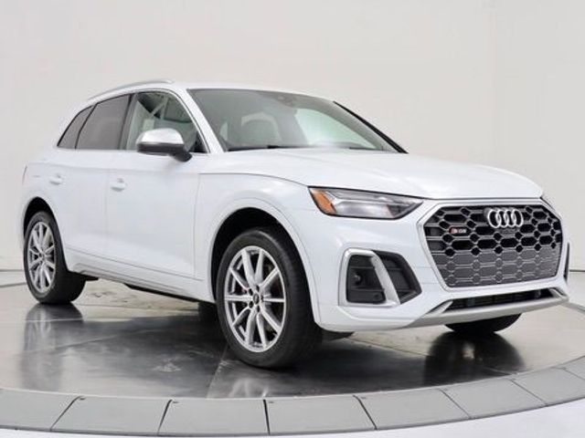 2021 Audi SQ5 Premium Plus