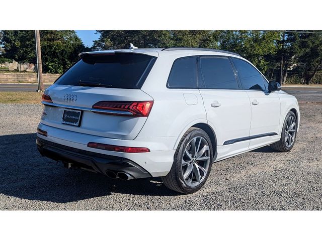 2021 Audi SQ7 Premium Plus