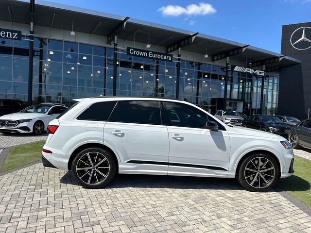 2021 Audi SQ7 Premium Plus