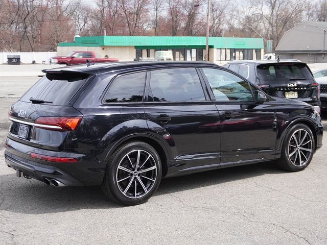 2021 Audi SQ7 Premium Plus