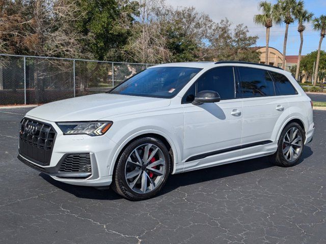 2021 Audi SQ7 Premium Plus