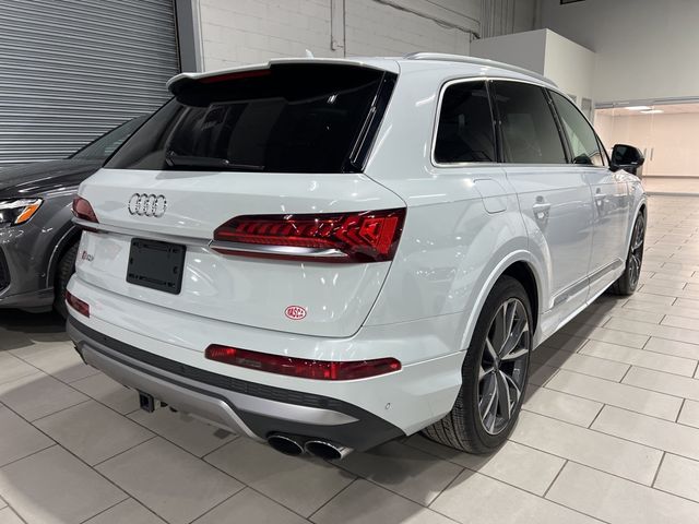 2021 Audi SQ7 Premium Plus