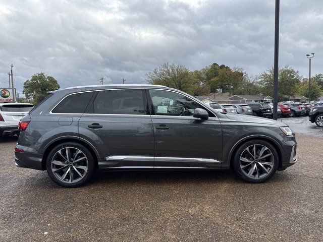 2021 Audi SQ7 Premium Plus