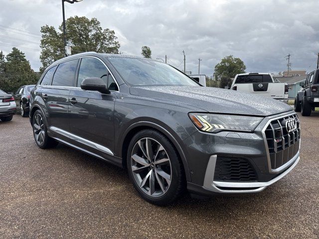 2021 Audi SQ7 Premium Plus