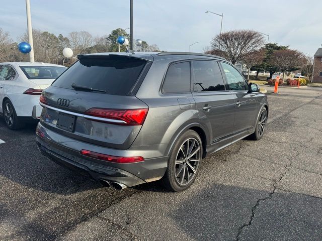 2021 Audi SQ7 Premium Plus