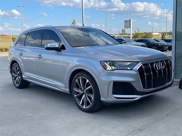 2021 Audi SQ7 Premium Plus