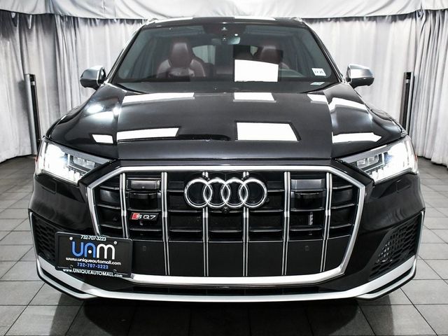 2021 Audi SQ7 Premium Plus