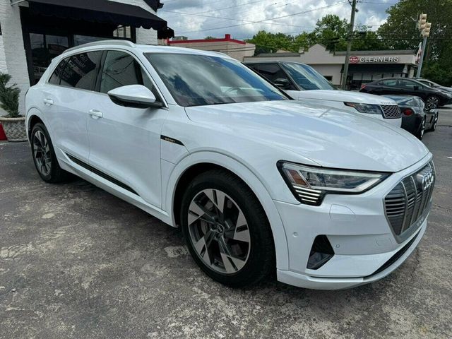 2021 Audi e-tron Prestige