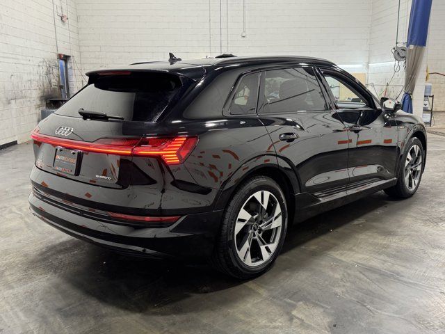 2021 Audi e-tron Premium