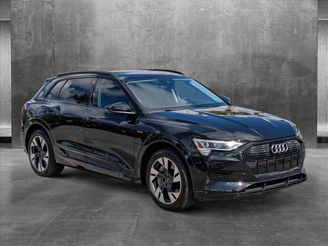 2021 Audi e-tron Premium