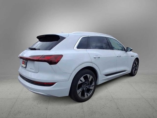 2021 Audi e-tron Premium