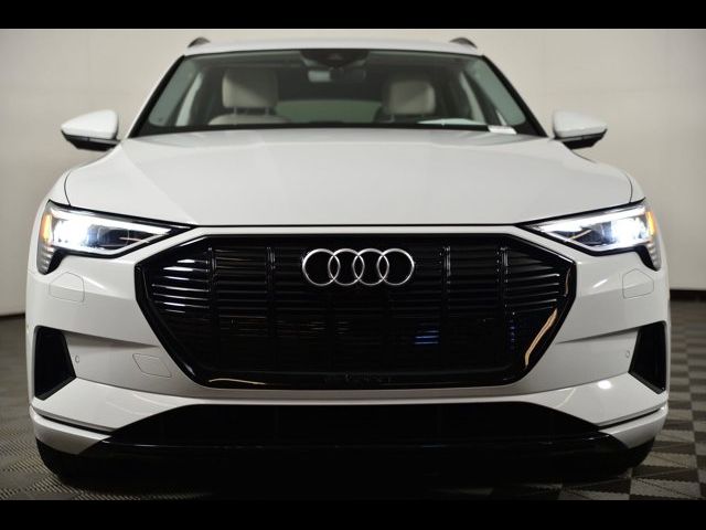 2021 Audi e-tron Premium