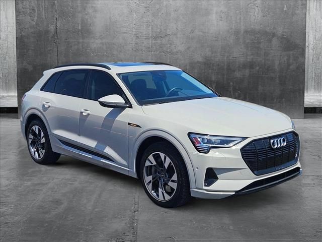 2021 Audi e-tron Premium