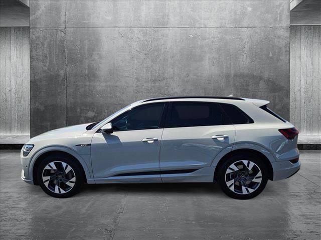 2021 Audi e-tron Premium