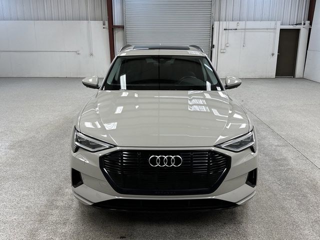 2021 Audi e-tron Premium