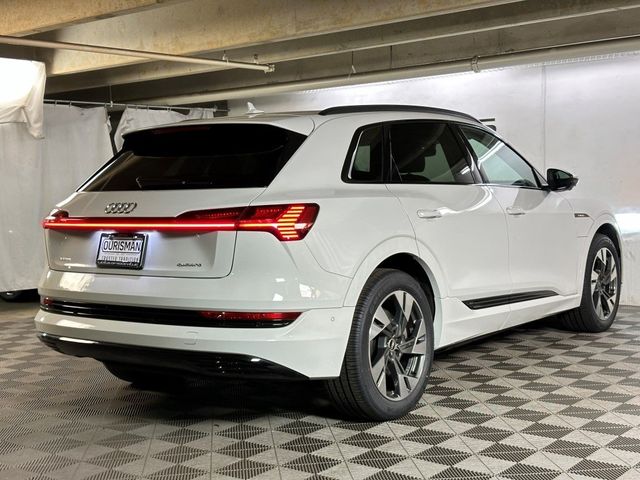 2021 Audi e-tron Premium