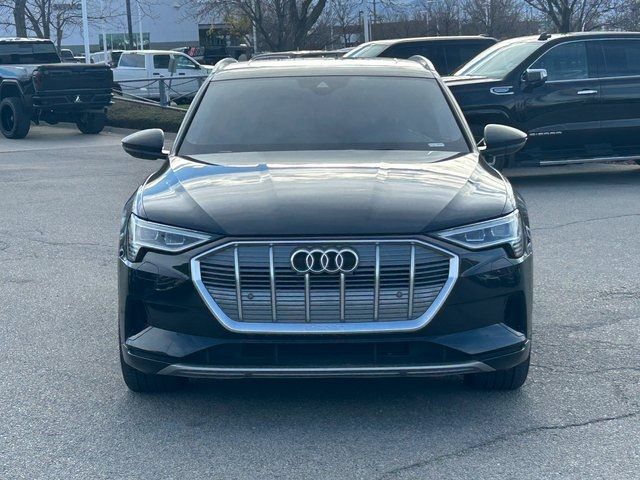 2021 Audi e-tron Premium