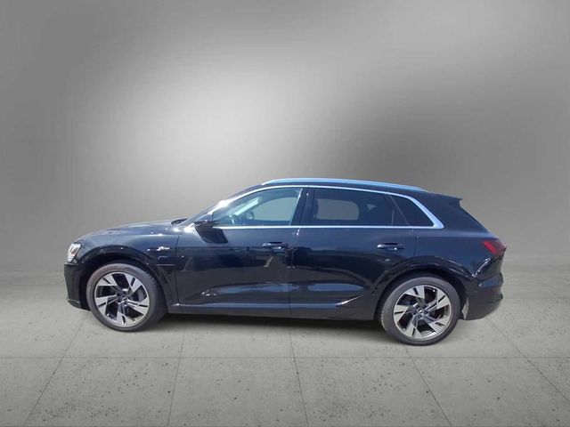 2021 Audi e-tron Premium