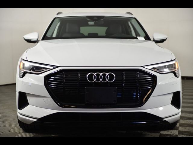 2021 Audi e-tron Premium