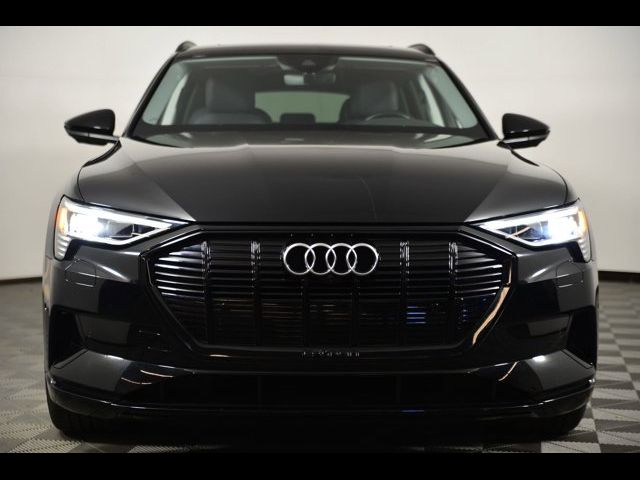 2021 Audi e-tron Premium
