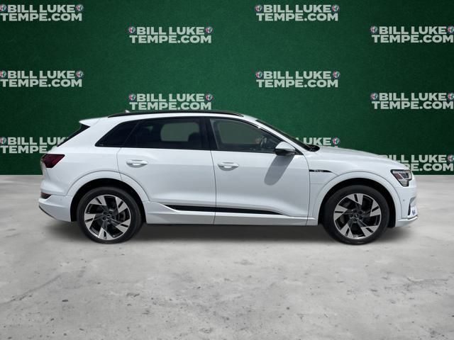 2021 Audi e-tron Premium