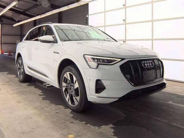 2021 Audi e-tron Premium