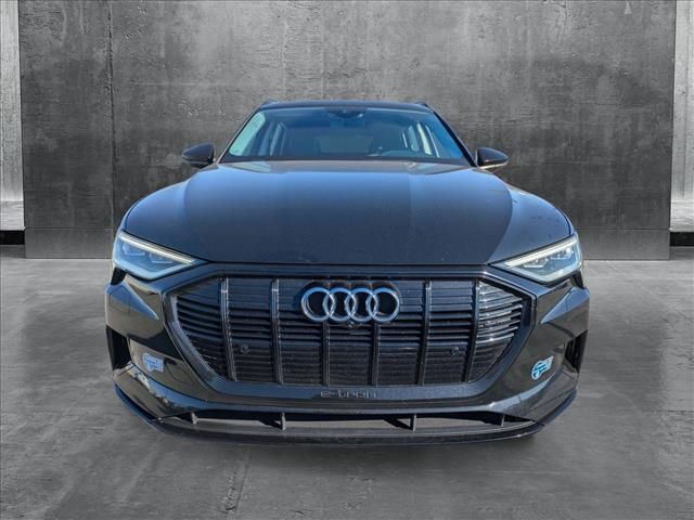 2021 Audi e-tron Premium Plus