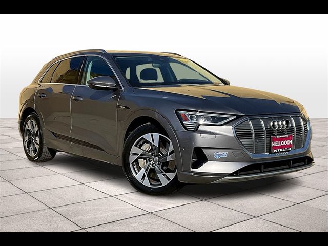 2021 Audi e-tron Premium Plus