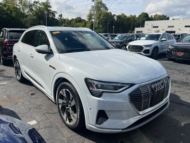 2021 Audi e-tron Premium Plus