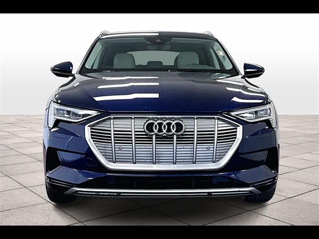 2021 Audi e-tron Premium Plus
