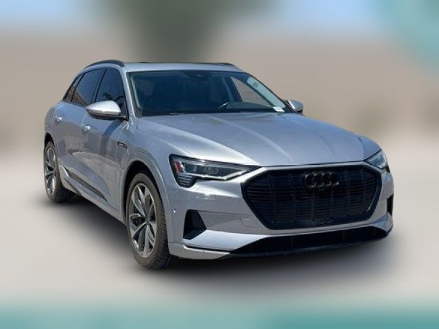 2021 Audi e-tron Premium Plus