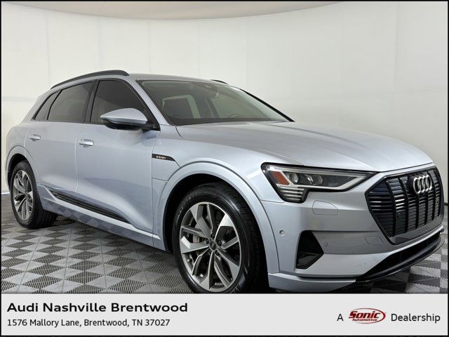 2021 Audi e-tron Premium Plus