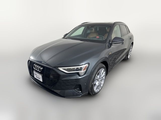 2021 Audi e-tron Premium Plus