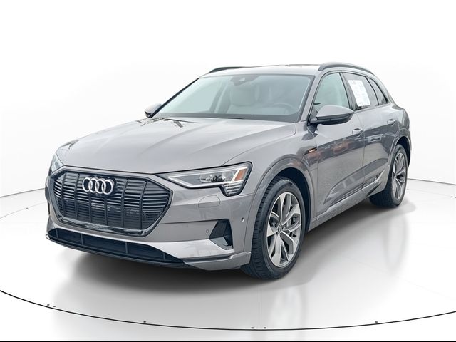 2021 Audi e-tron Premium Plus