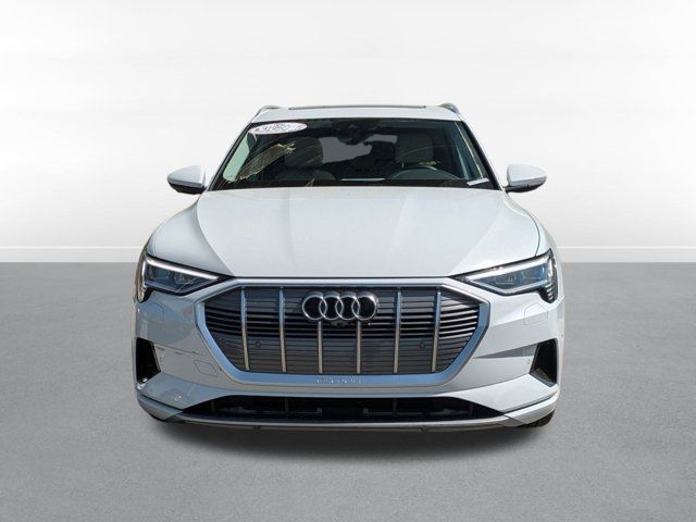 2021 Audi e-tron Premium Plus