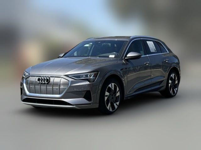 2021 Audi e-tron Premium Plus