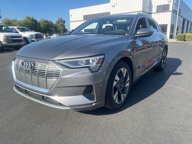 2021 Audi e-tron Premium Plus