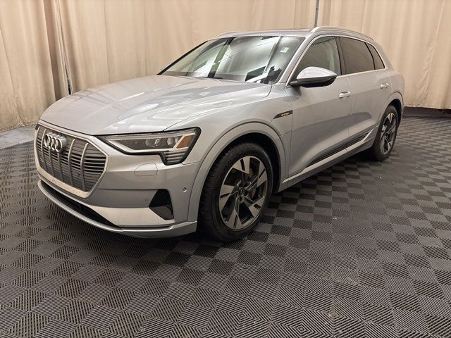 2021 Audi e-tron Premium Plus