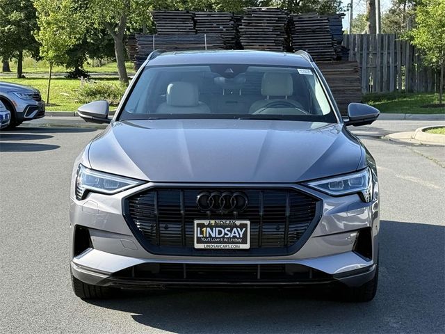 2021 Audi e-tron Premium Plus