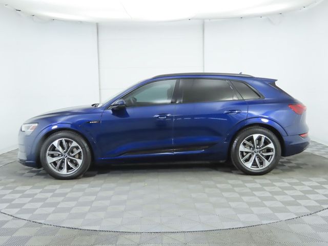 2021 Audi e-tron Premium Plus