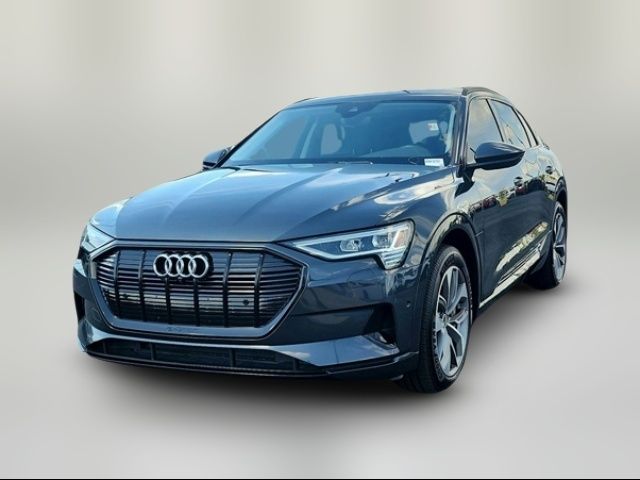 2021 Audi e-tron Premium Plus