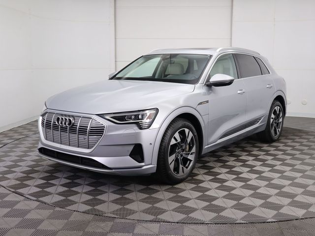 2021 Audi e-tron Premium Plus