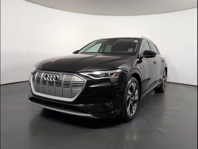 2021 Audi e-tron Premium Plus